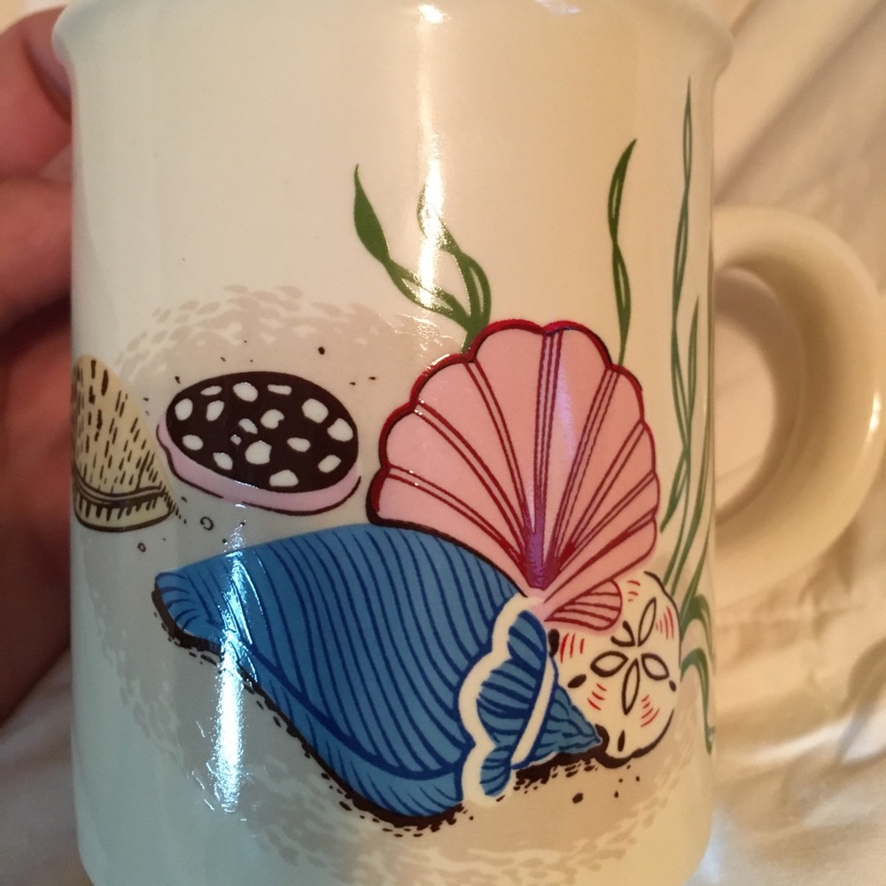 Vintage seashell mug - Picture 3 of 5